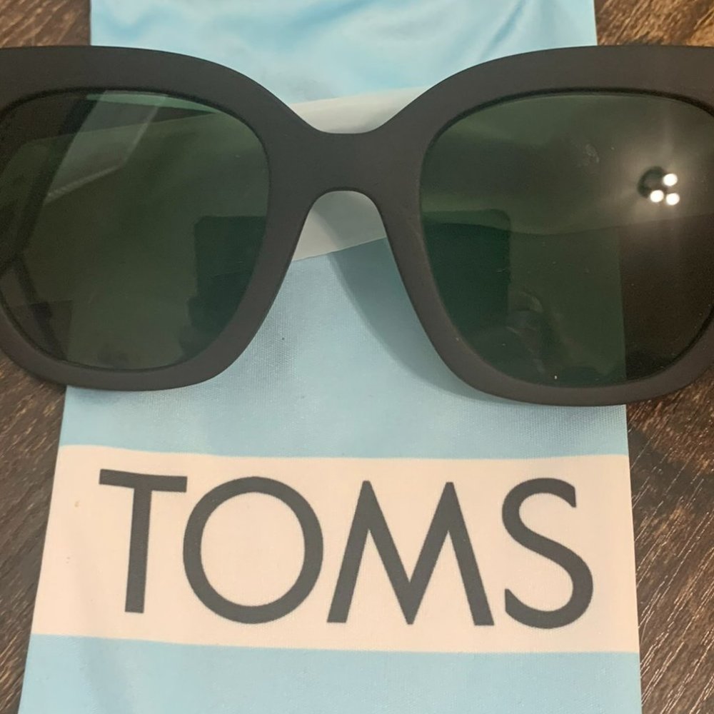 Tom's Sunglasses Cat Eye
